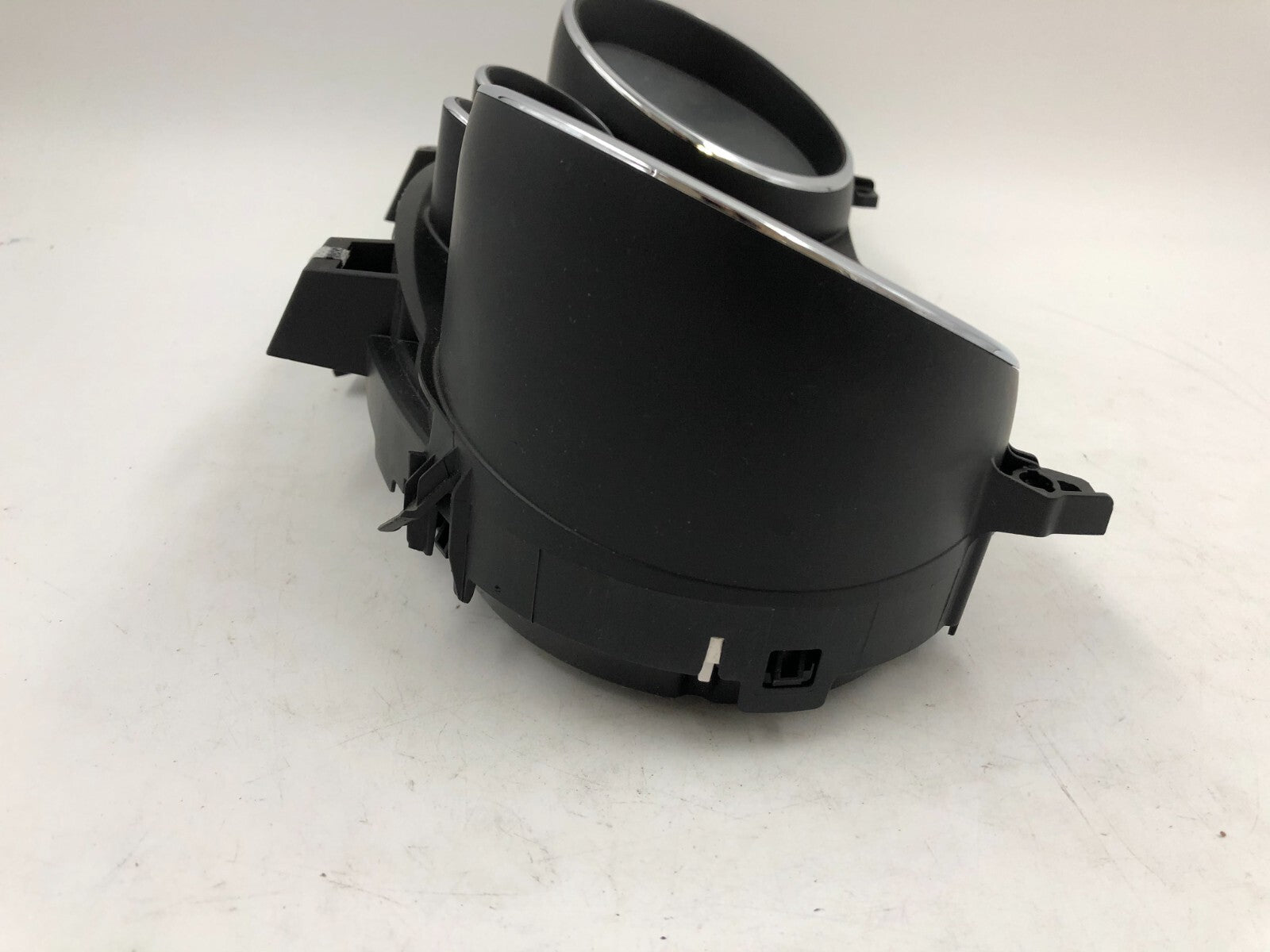 2016 Buick Encore Speedometer Instrument Cluster 40270 Miles OEM B02B30039