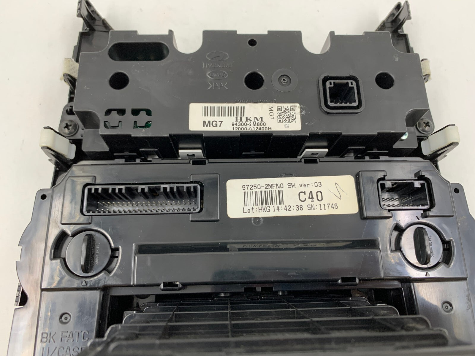 2013-2015 Hyundai Genesis AC Heater Climate Control Unit OEM D01B01011