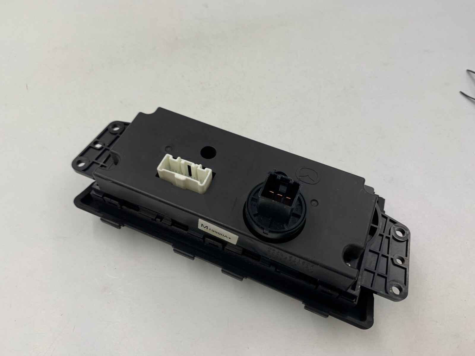 2009-2013 Mazda 6 AC Heater Climate Control Unit OEM B02B39044