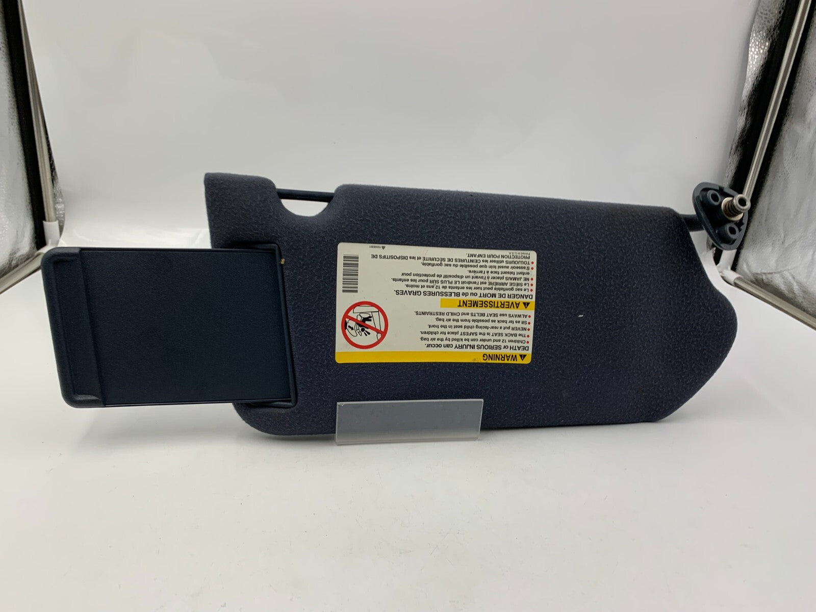 2000-2005 Chevrolet Impala Driver Sun Visor Blue Illumination OEM A02B35093