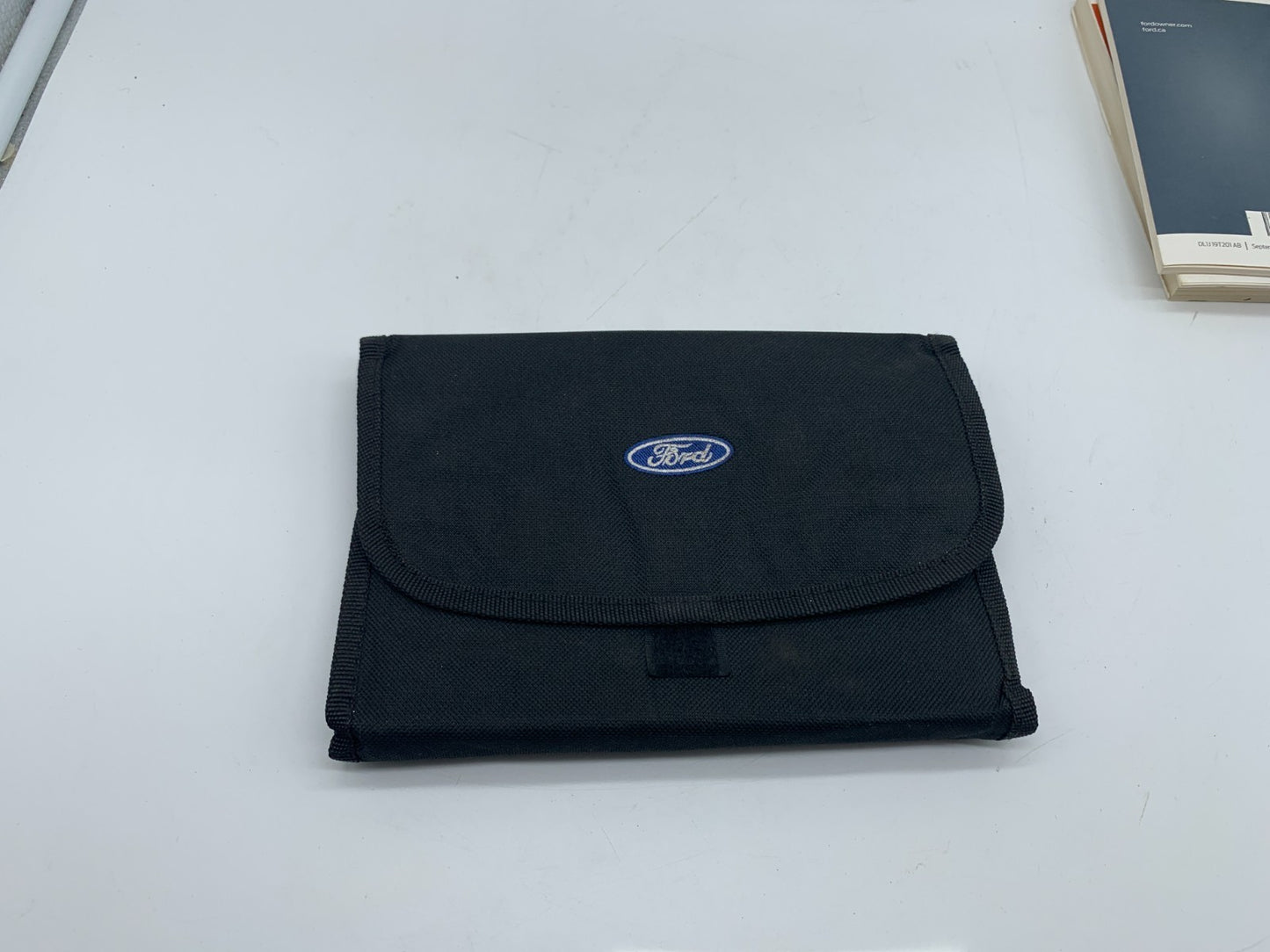 2014 Ford Fusion Owners Manual Set with Case OEM A01B15002