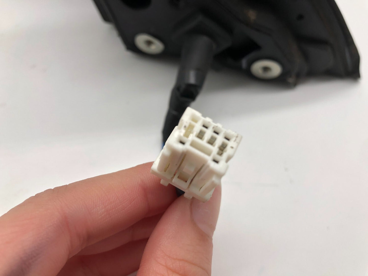 2011-2014 Subaru Legacy Driver Side View Power Door Mirror Gray OEM E04B42001