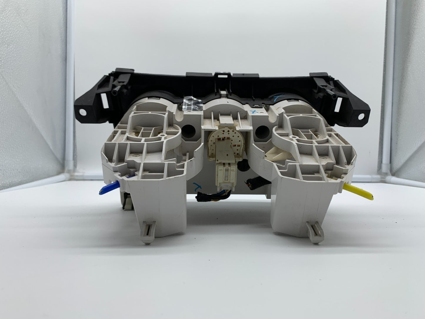 2012-2013 Mazda 3 AC Heater Climate Control Unit OEM B03B36004