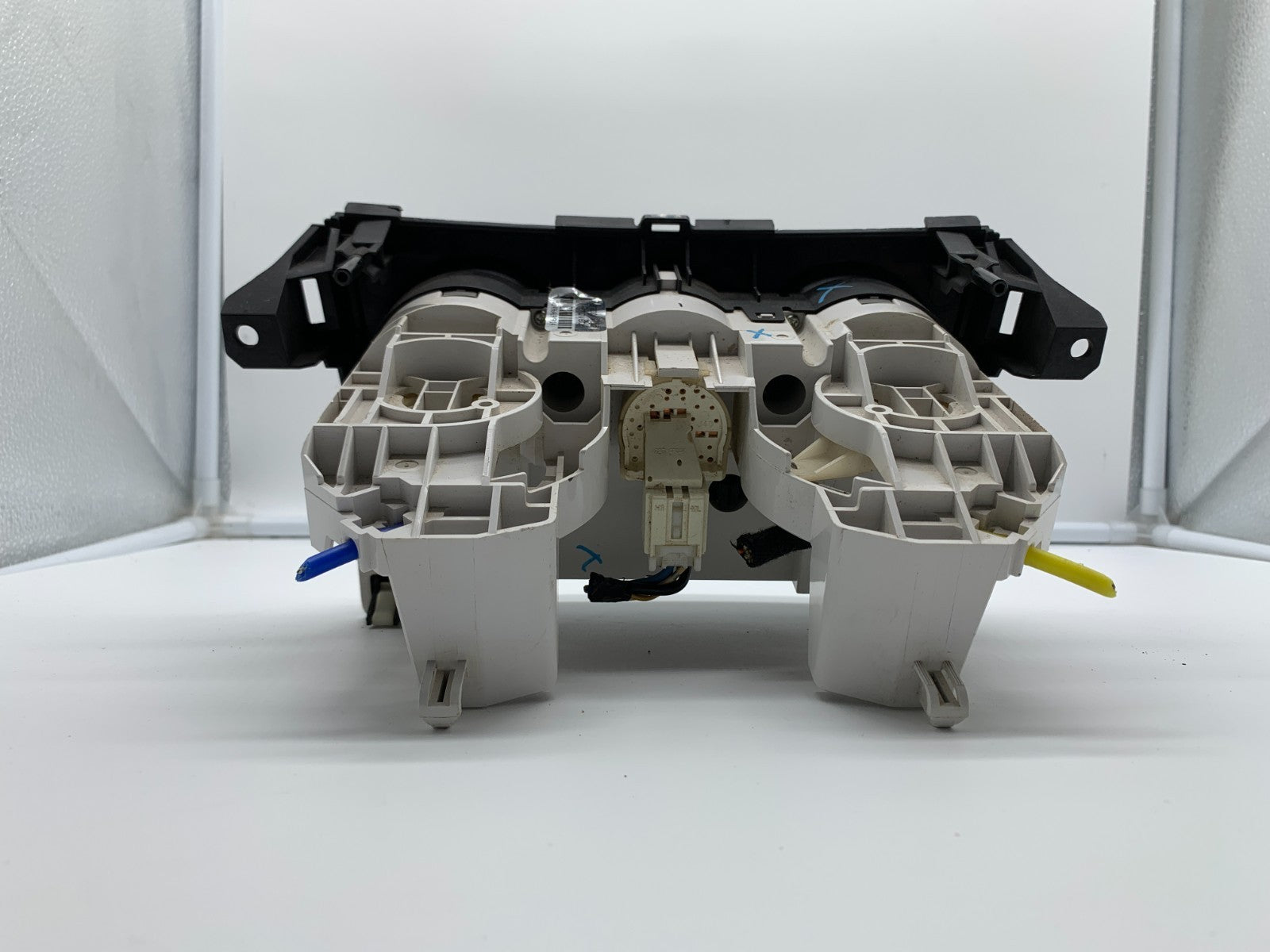 2012-2013 Mazda 3 AC Heater Climate Control Unit OEM B03B36004