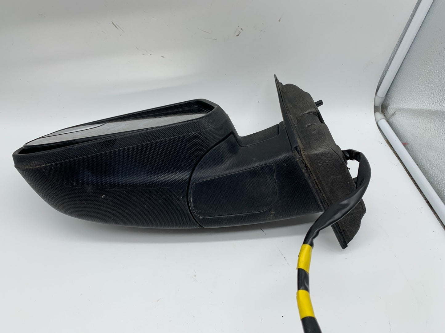 2011-2014 GMC Terrain Driver Side View Power Door Mirror Chrome A01B50010