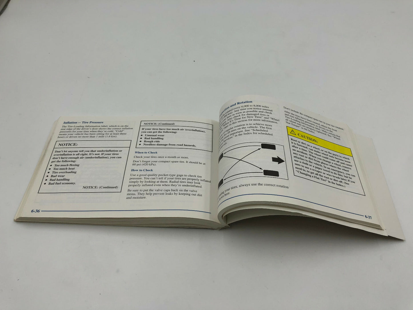 1998 Oldsmobile Eighty Eight Owners Manual Set with Case OEM E01B40081