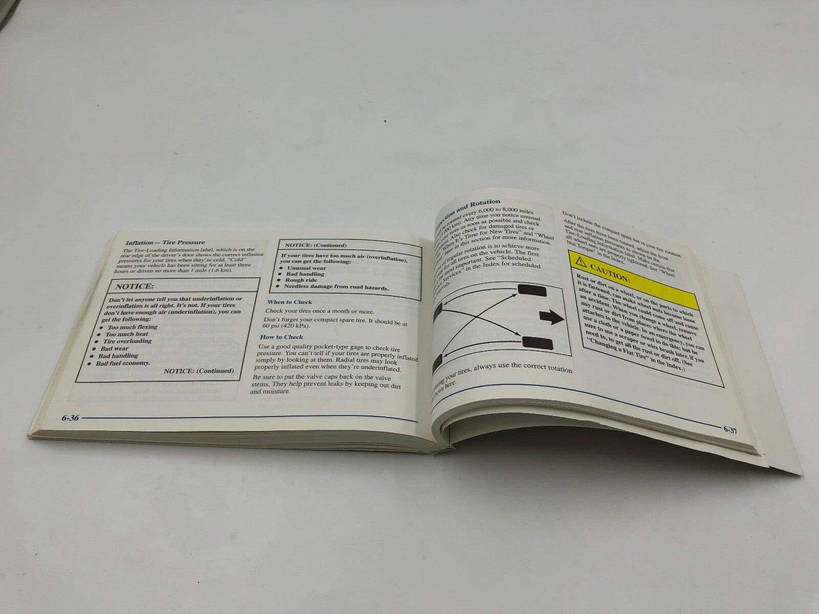 1998 Oldsmobile Eighty Eight Owners Manual Set with Case OEM E01B40081