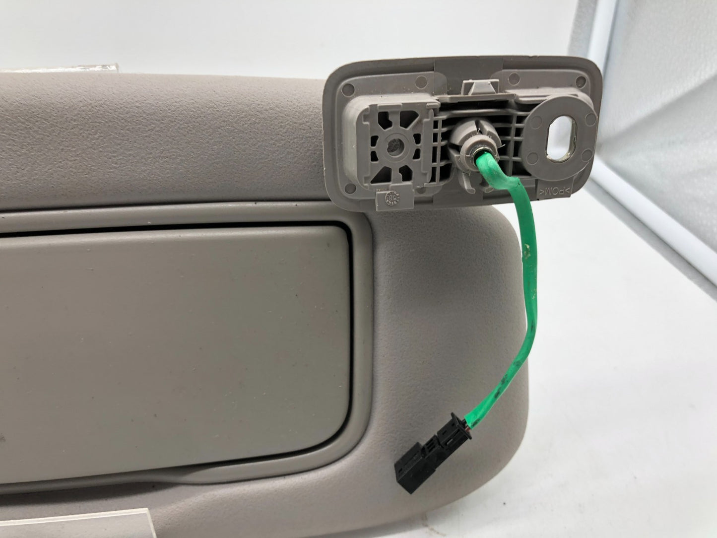 2007-2011 Volvo S40 Passenger Sun Visor Sunvisor Gray Illumination OEM A02B04002