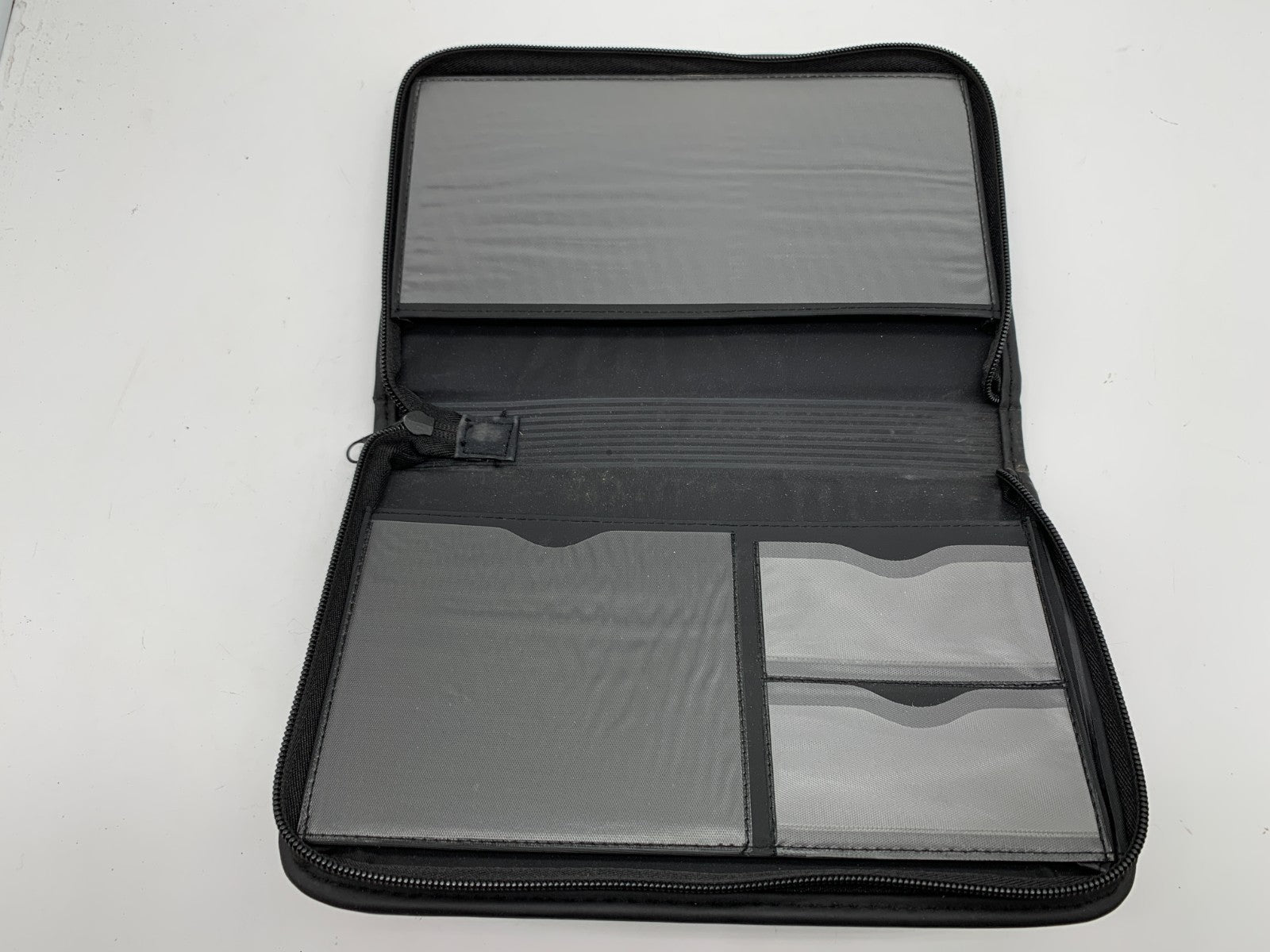 Nissan Owners Manual Case Only OEM D02B39052