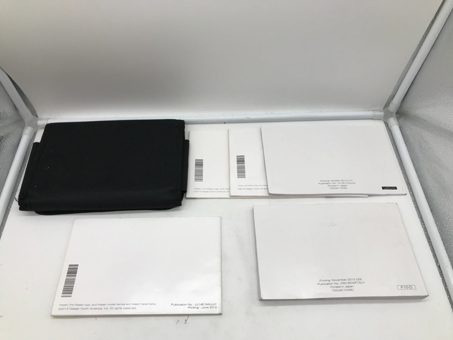 2014 Nissan Maxima Owners Manual Set with Case OEM E02B68004