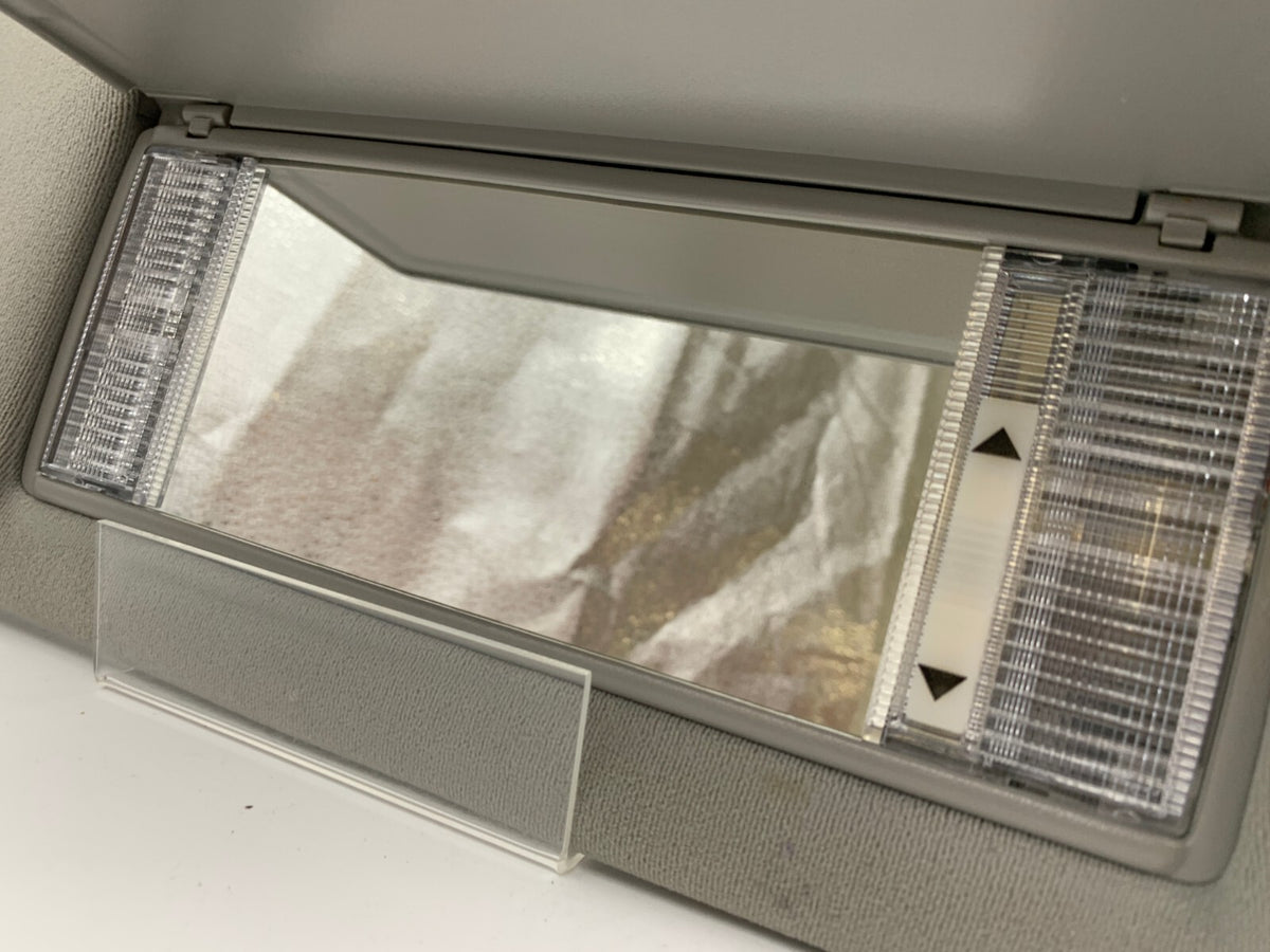 2005-2007 Cadillac STS Passenger Sun Visor Gray Illuminated OEM B01B04042