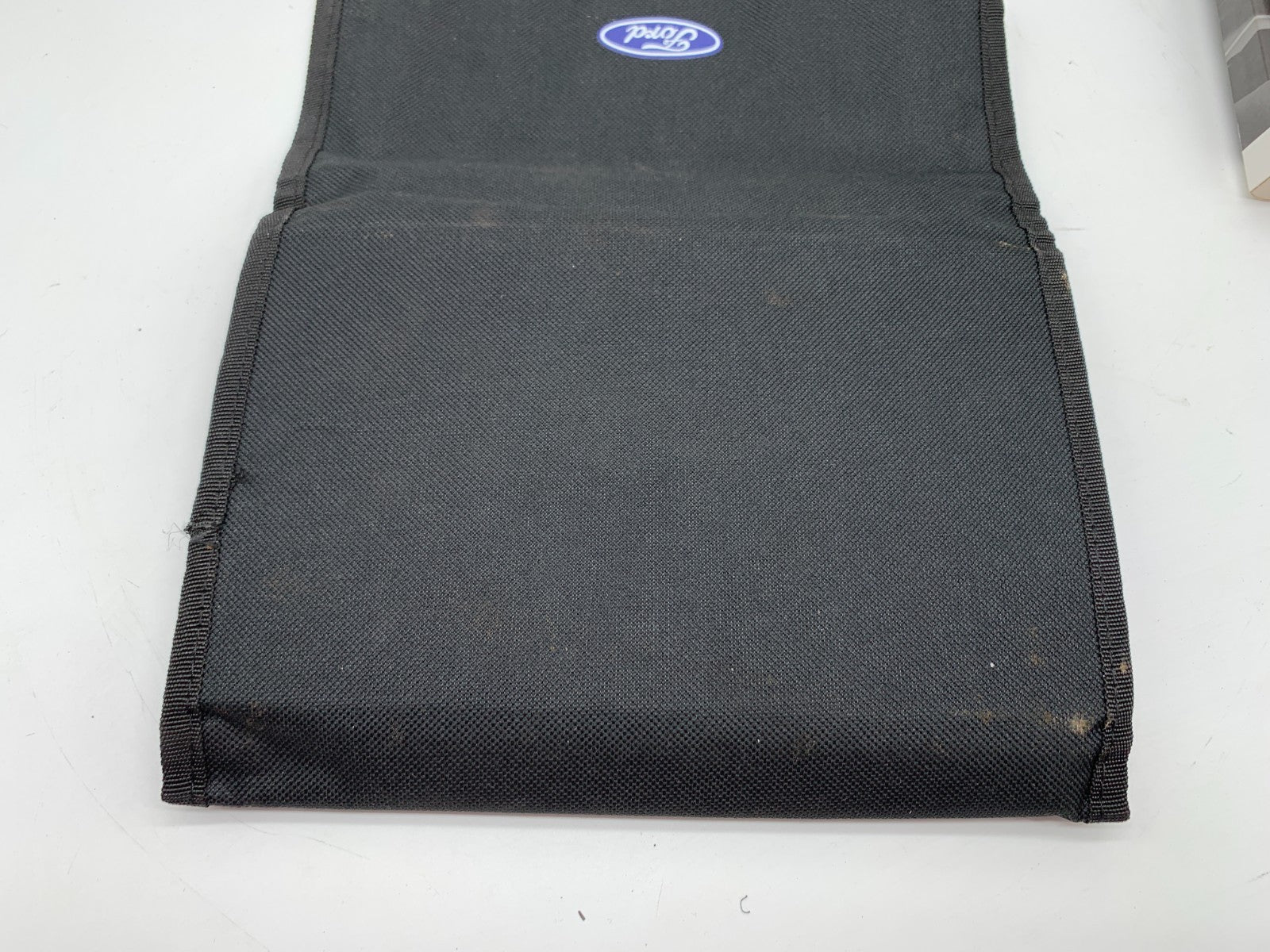 2017 Ford Fusion Owners Manual Set with Case OEM C03B08004