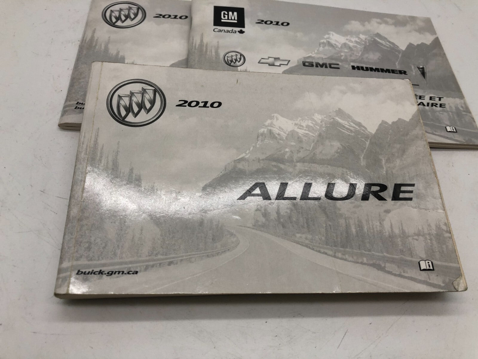 2010 Buick Allure Owners Manual Set OEM D02B62010