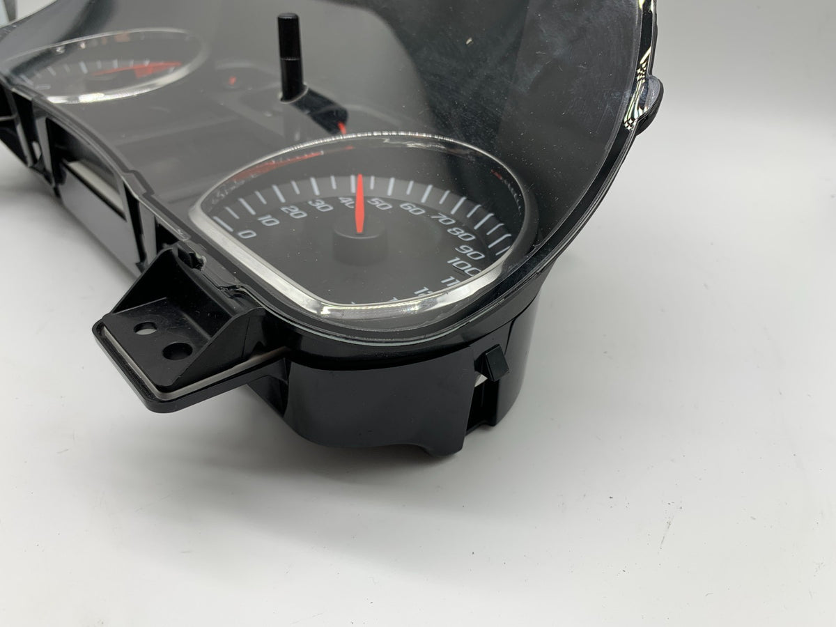 2014-2016 GMC Sierra 1500 Speedometer Cluster 63190 Miles OEM C02B38001
