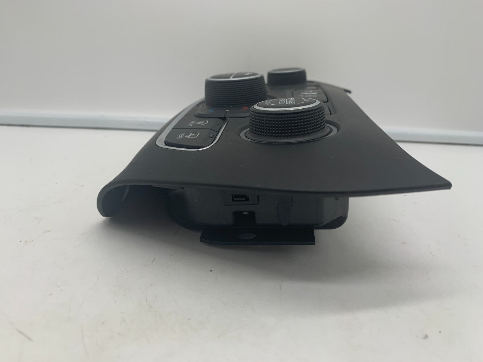 2019-2023 Jeep Cherokee Dual Zone Climate Control AC Heater Unit OEM