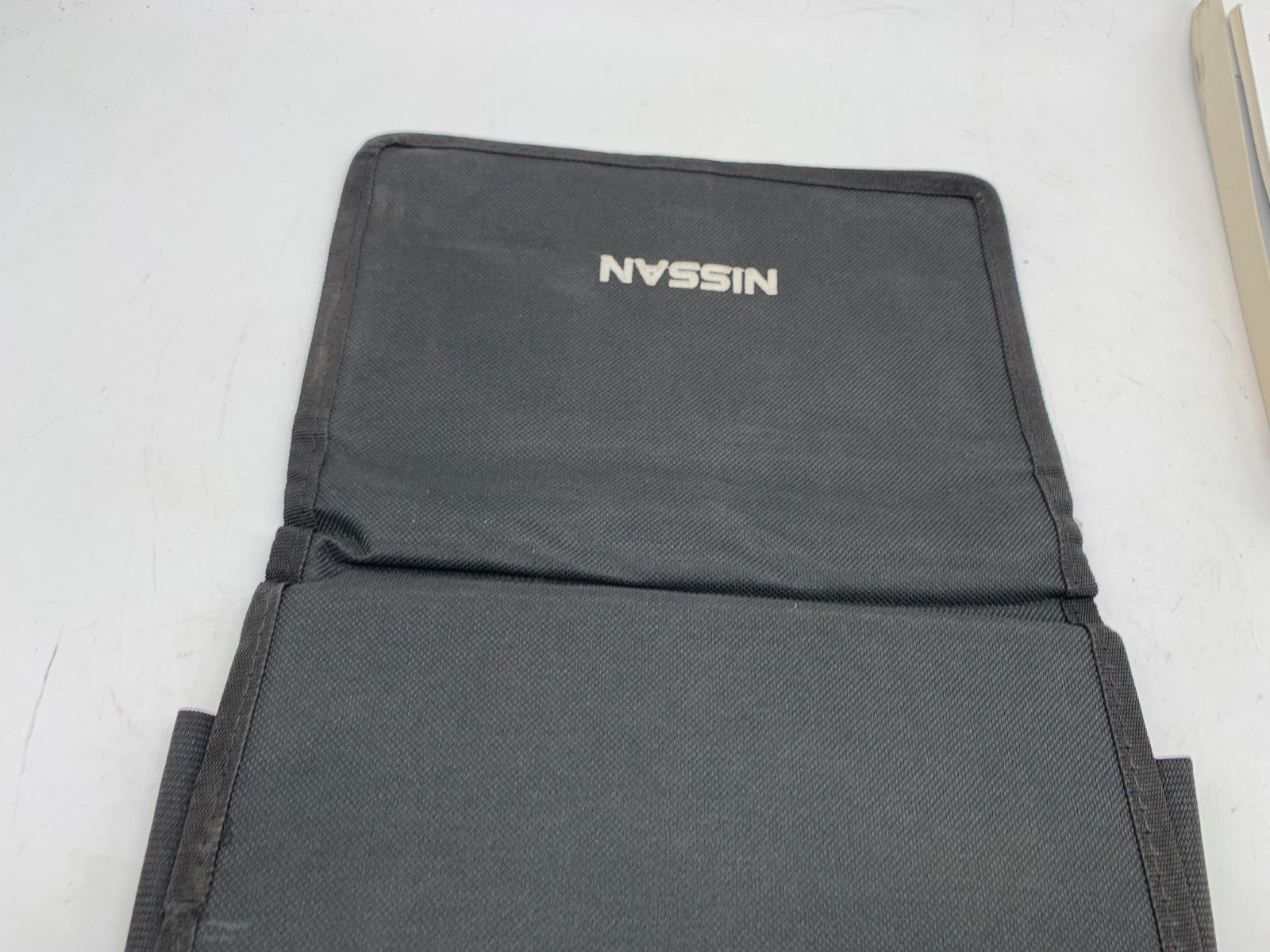 2016 Nissan Altima Sedan Owners Manual Set with Case OEM C02B50021