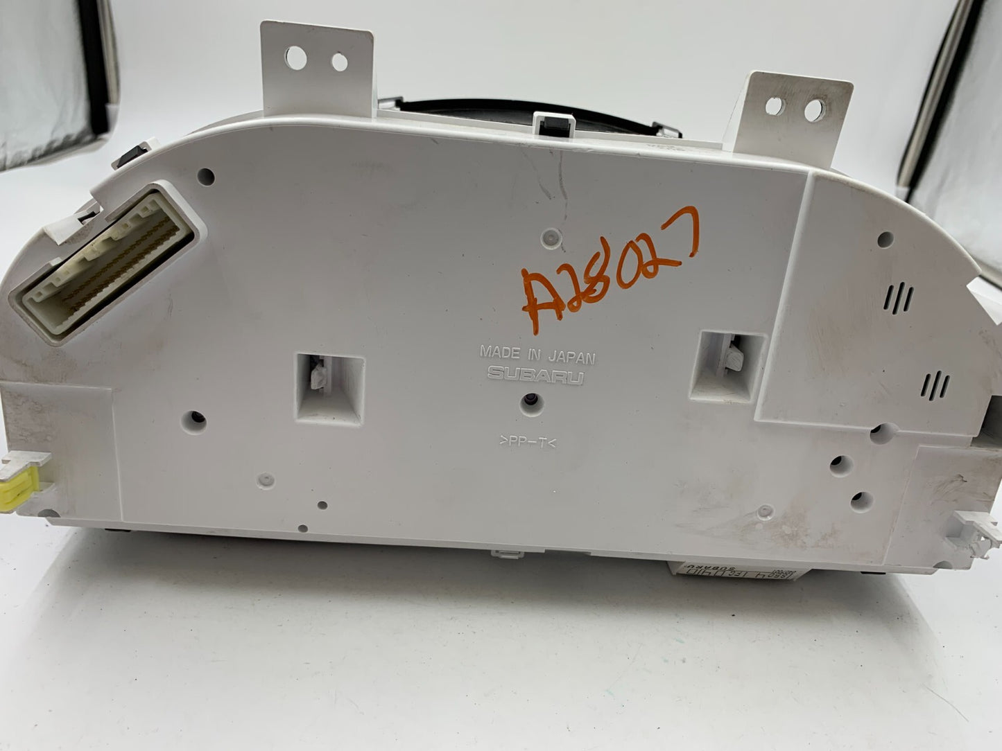 2012-2014 Subaru Impreza Speedometer Instrument Cluster OEM C02B38012