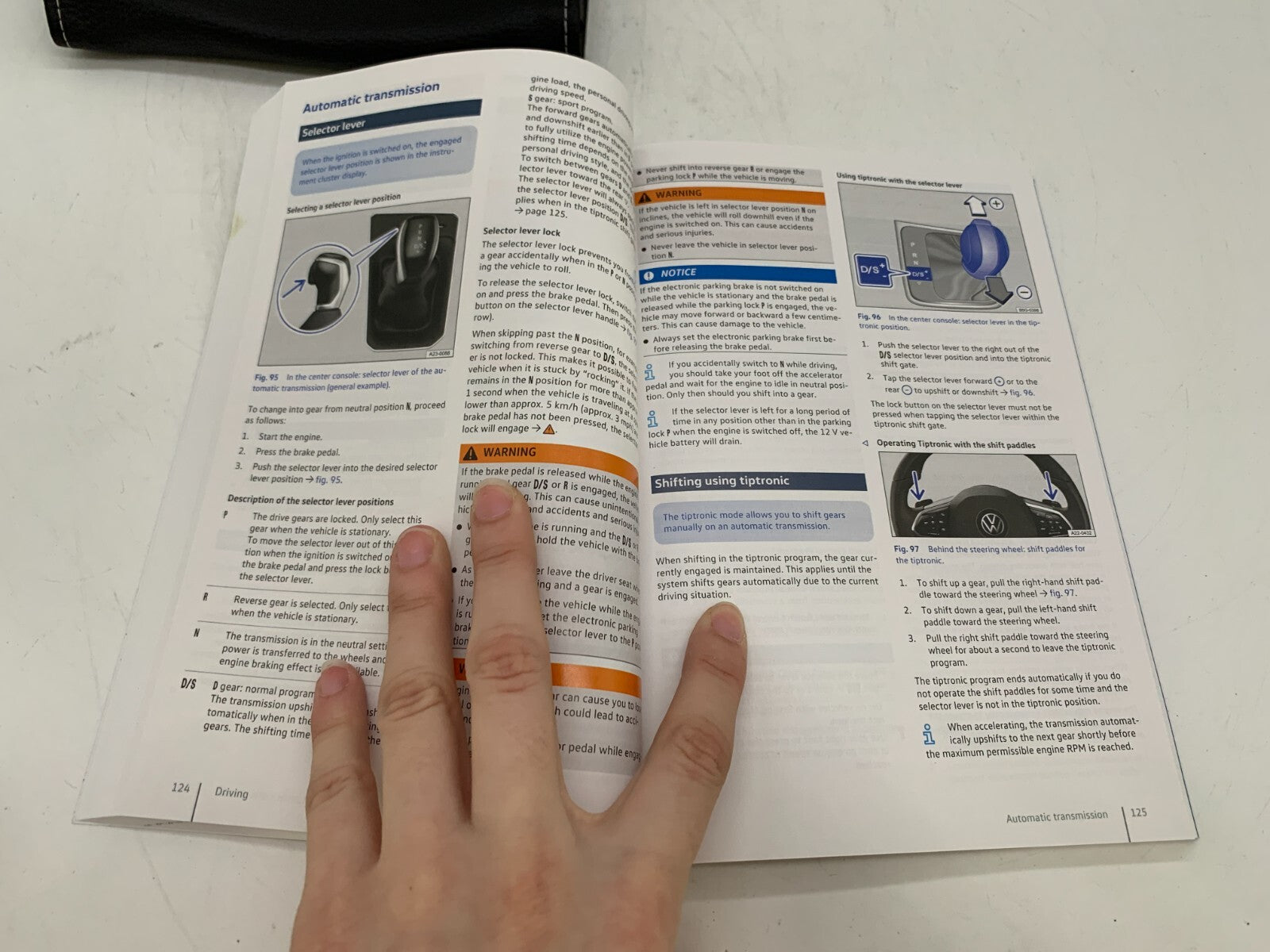 2024 Volkswagen Jetta GLI Owners Manual Set with Case OEM D01B60012