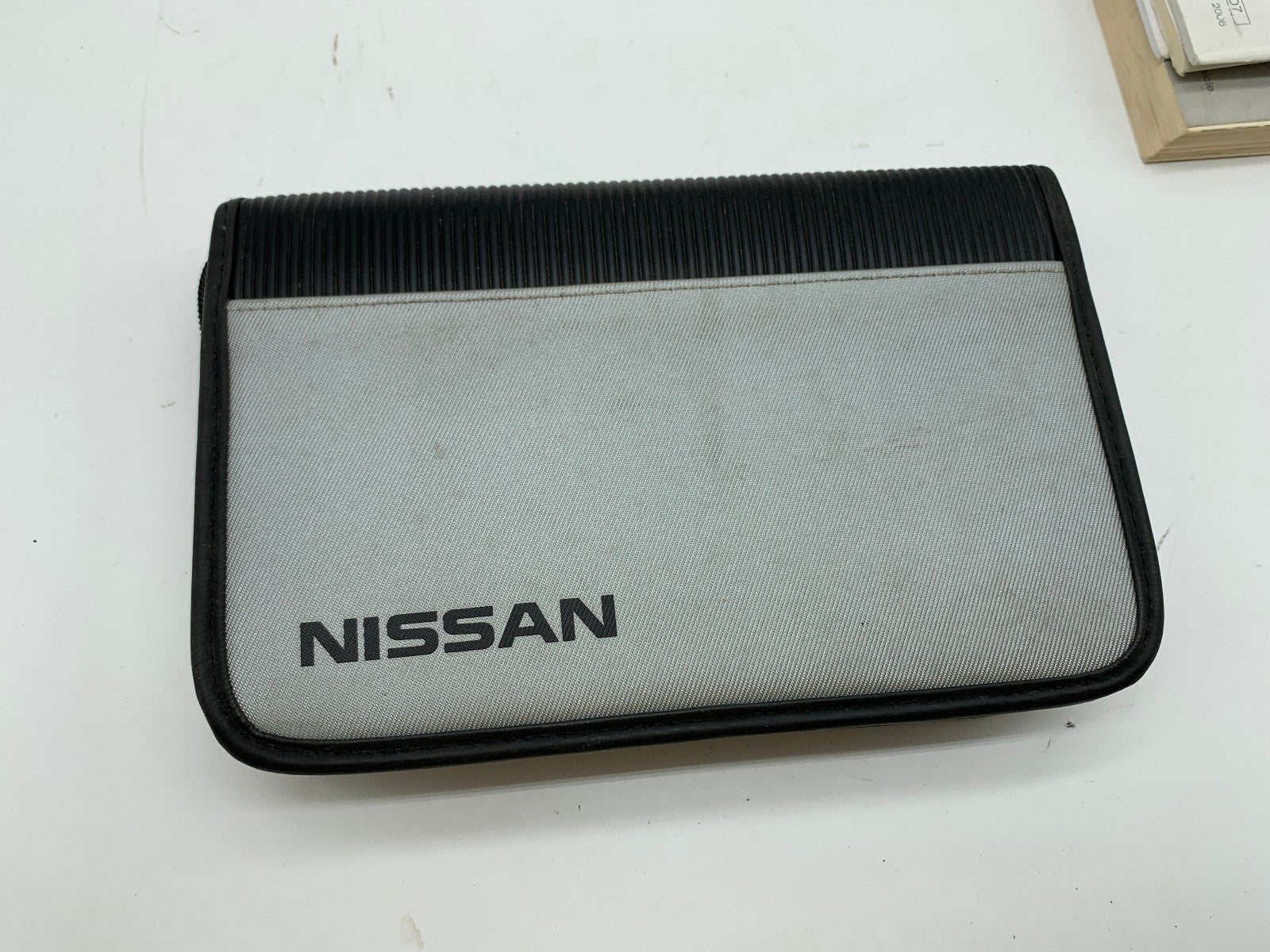 2007 Nissan Titan Owners Manual Set with Case OEM D03B14017