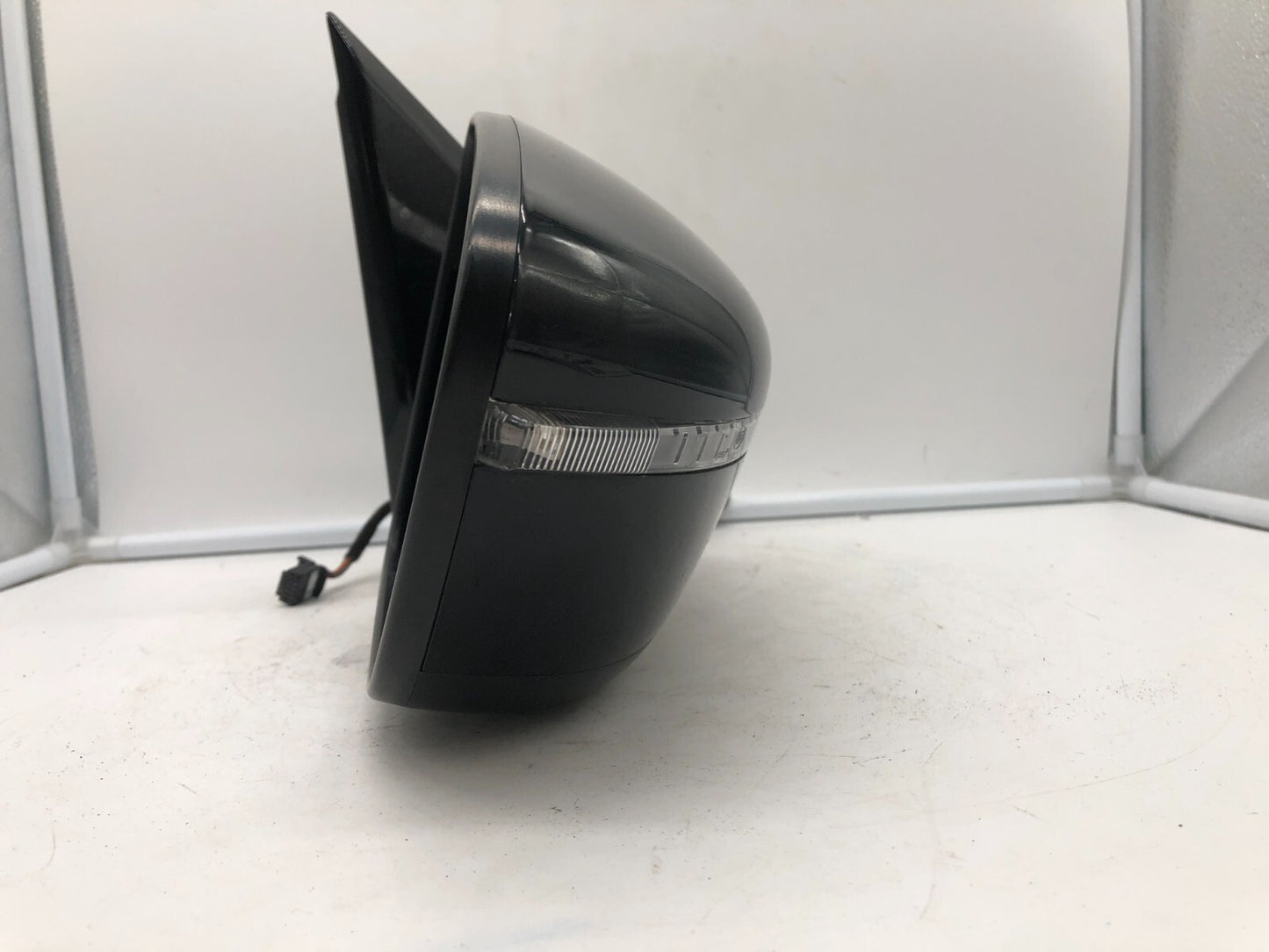 2018-2020 Nissan Pathfinder Passenger Side Power Door Mirror Black OEM E03B35002