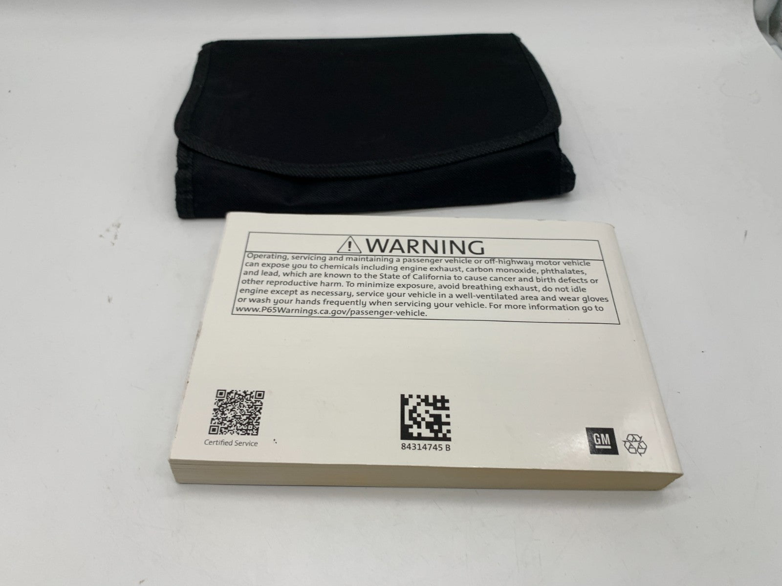 2020 Chevrolet Equinox Owners Manual Set with Case OEM B03B44002