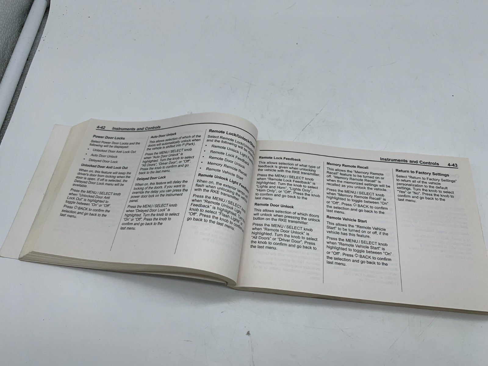 2010 Chevrolet Equinox Owners Manual OEM D01B10042
