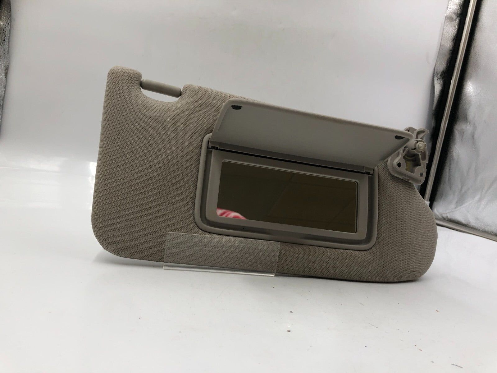 2013-2018 Nissan Altima Passenger Sun Visor Sunvisor Gray Illumination D01B09009