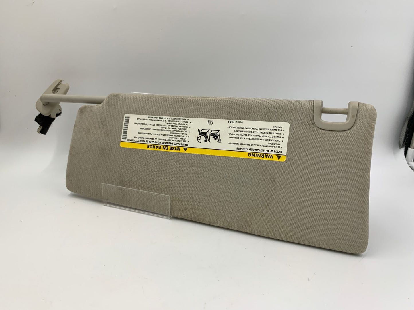 2014-2018 Jeep Grand Cherokee Passenger Sun Visor Gray Illuminated OEM E01B27026