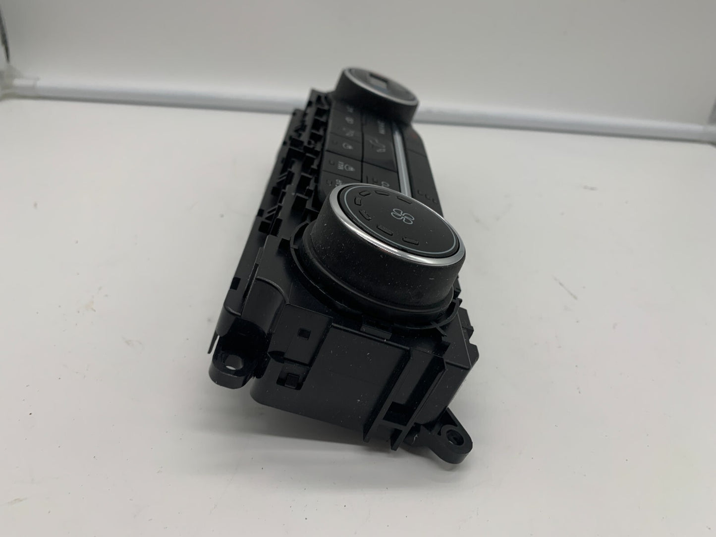 2018-2020 Ford Ecosport AC Heater Climate Control Unit OEM C04B57009