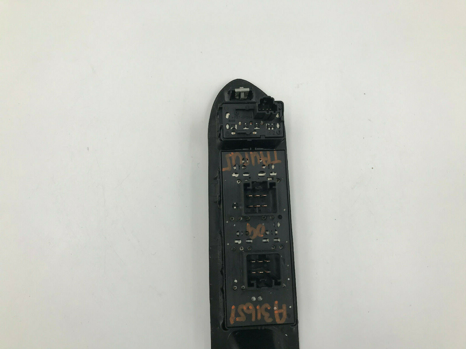 2005-2007 Ford Taurus Master Power Window Switch OEM  C03B19014