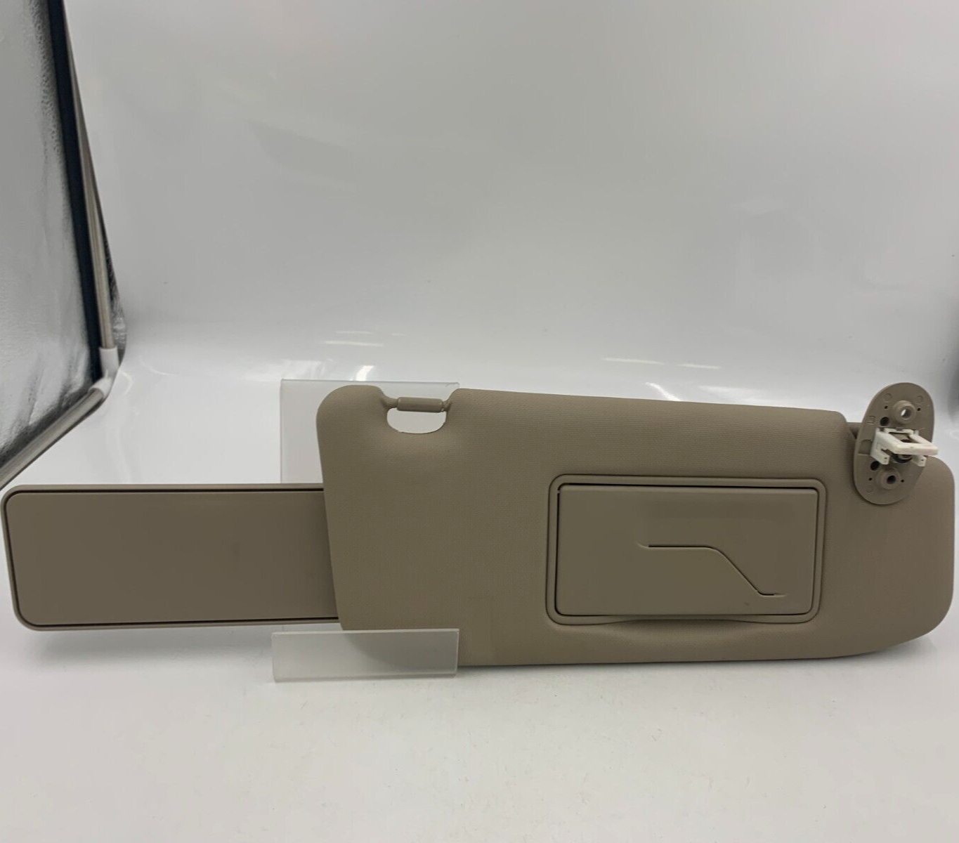 2010-2013 Suzuki Kizashi Passenger Sun Visor Illuminated Tan OEM A03B19063