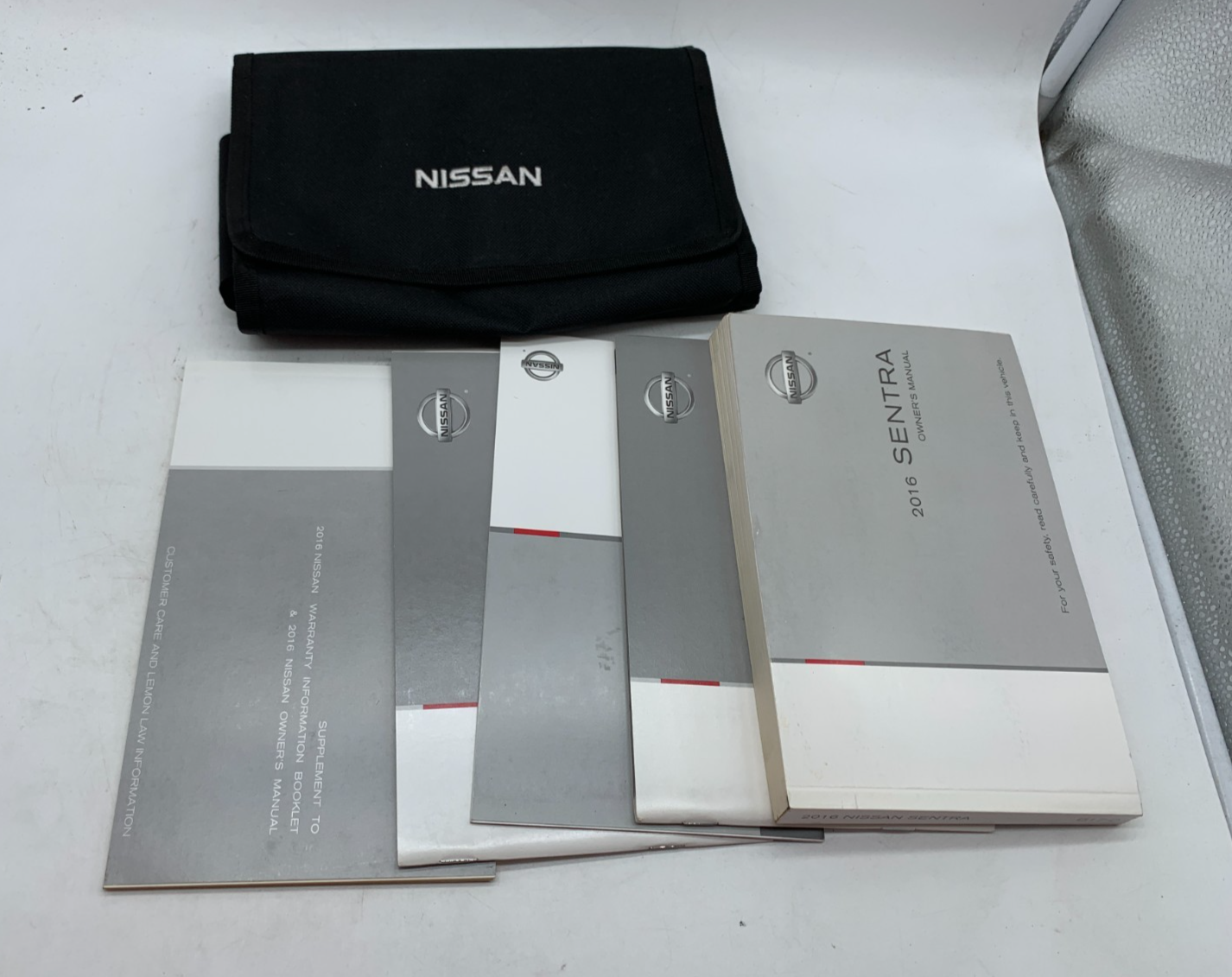 2016 Nissan Sentra Owners Manual Set with Case OEM A04B35009