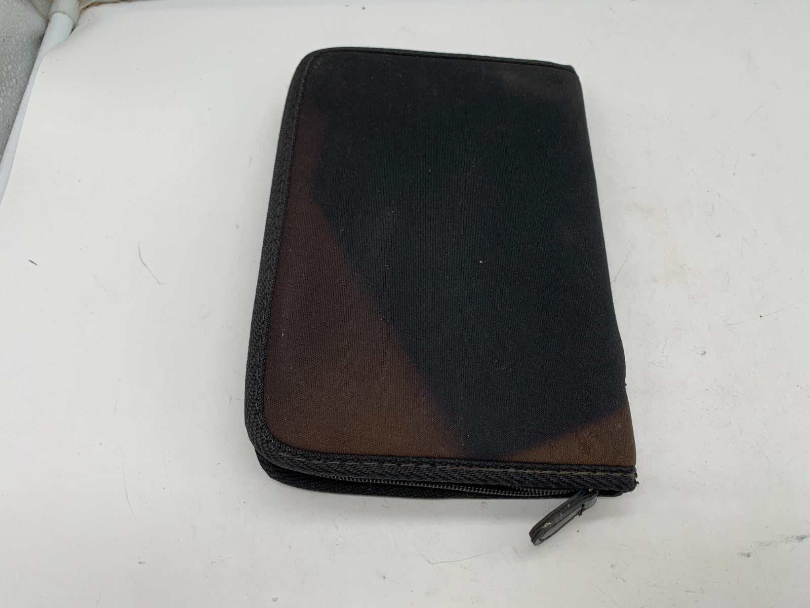 2006 Mazda Tribute Owners Manual Set with Case OEM E01B03061