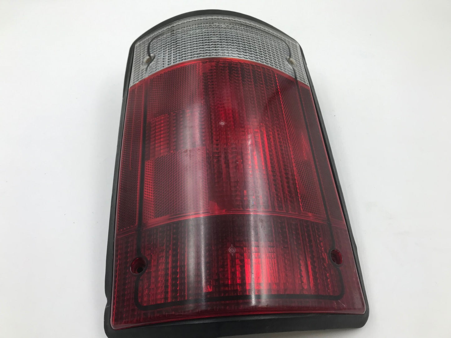 1995-2002 Ford E150 Passenger Tail Light Taillight Lamp OEM