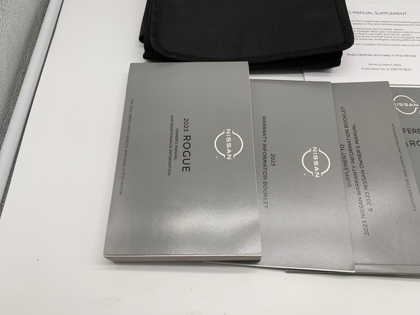 2023 Nissan Rogue Owners Manual Set OEM B04B25008
