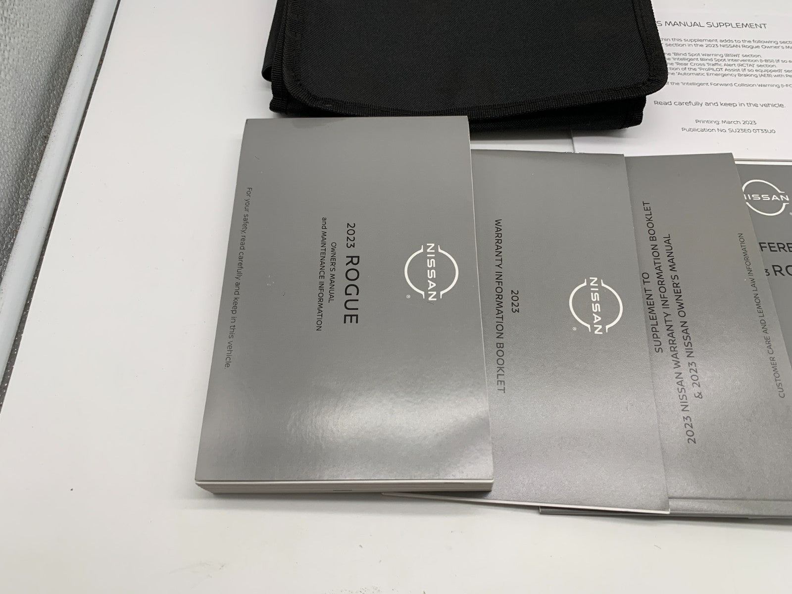 2023 Nissan Rogue Owners Manual Set OEM B04B25008