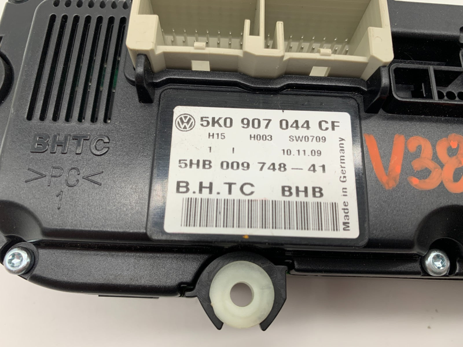 2009-2010 Volkswagen EOS AC Heater Climate Control Unit OEM C01B24024