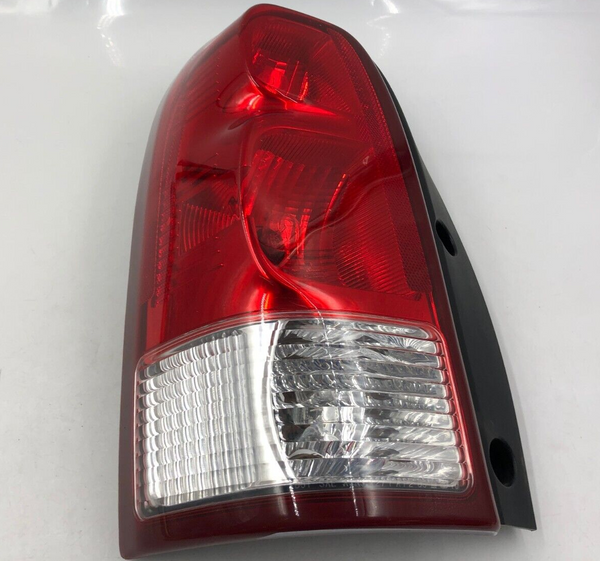 2005-2009 Chevrolet Uplander Driver Side Tail Light Taillight D04B55052