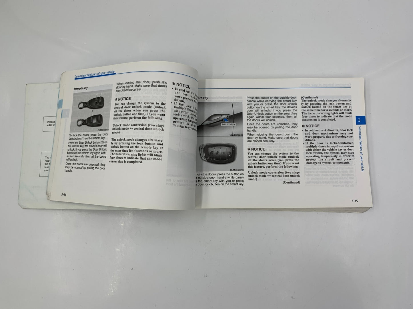 2015 Hyundai Tucson Owners Manual Set with Case OEM C02B55003