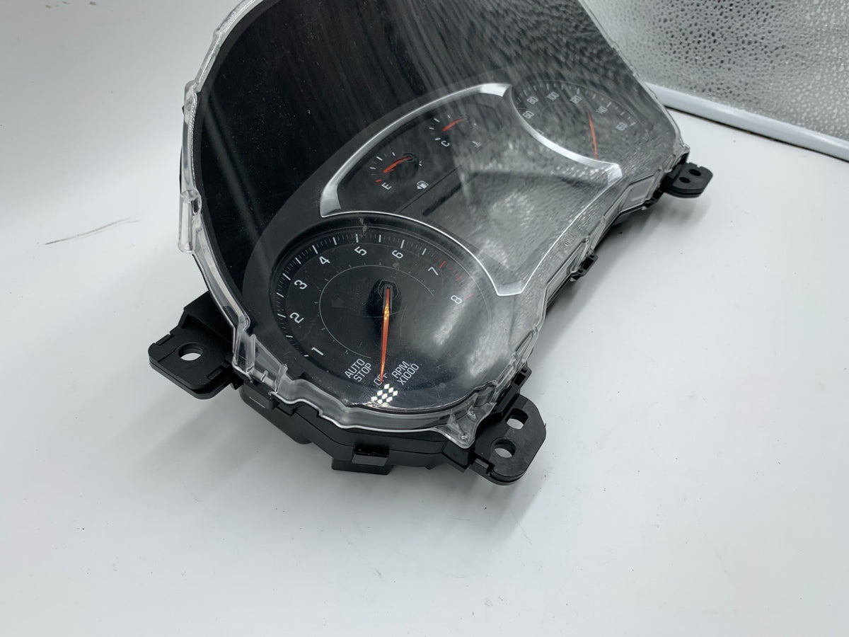 2020-2021 Chevrolet Cruze Speedometer Cluster 43129 Miles OEM C02B38004