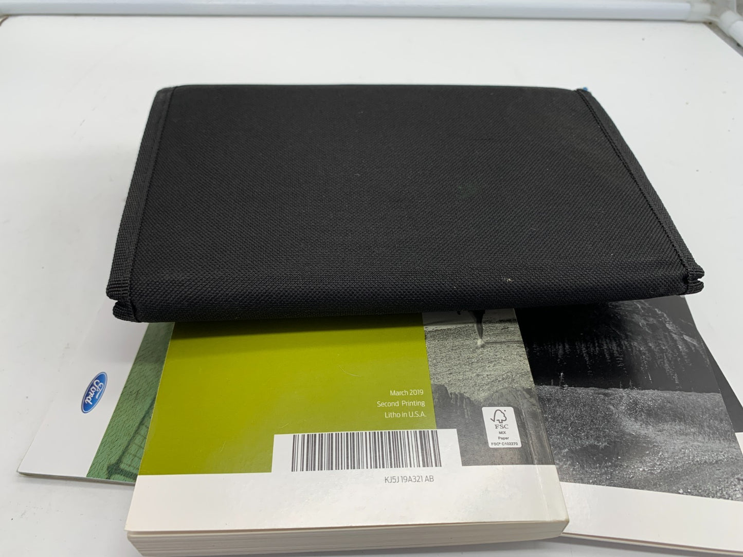 2019 Ford Escape Owners Manual Set with Case OEM C02B14053