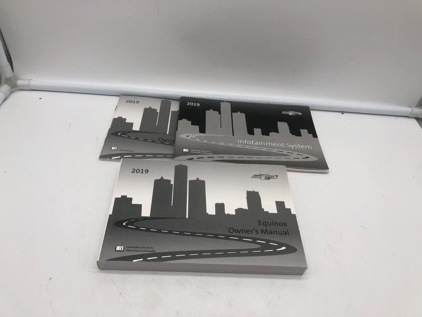 2019 Chevrolet Equinox Owners Manual Set OEM A01B41002