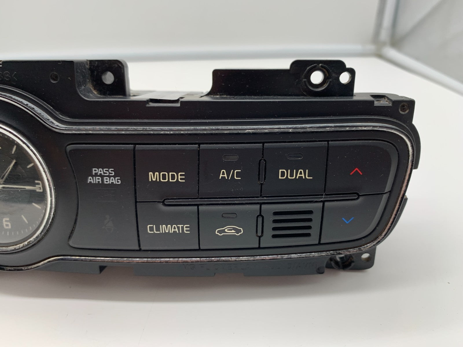 2014-2016 Kia Cadenza AC Heater Climate Control Unit OEM