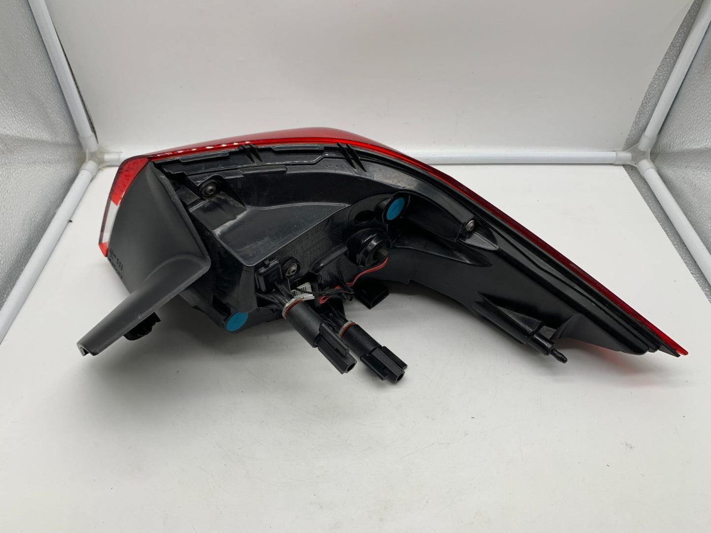 2018-2020 Buick Regal Driver Side Tail Light Taillight OEM A01B52087