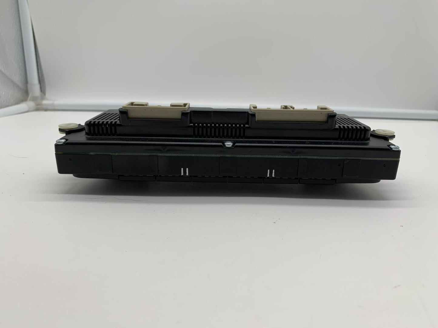 2009-2010 Volkswagen EOS AC Heater Climate Control Unit OEM C01B24024