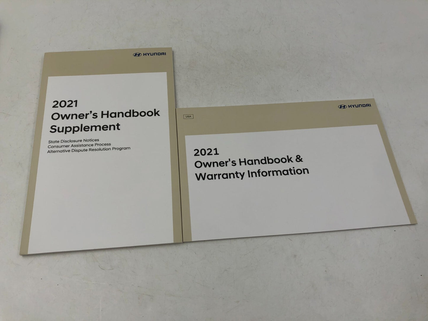 2021 Hyundai Elantra Owners Manual Set with Case OEM B01B46038