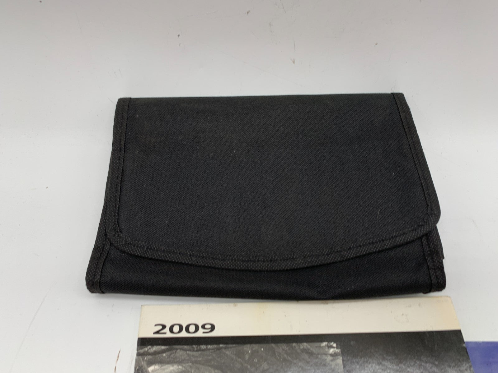 2009 Chevrolet Equinox Owners Manual Set with Case OEM B01B04048
