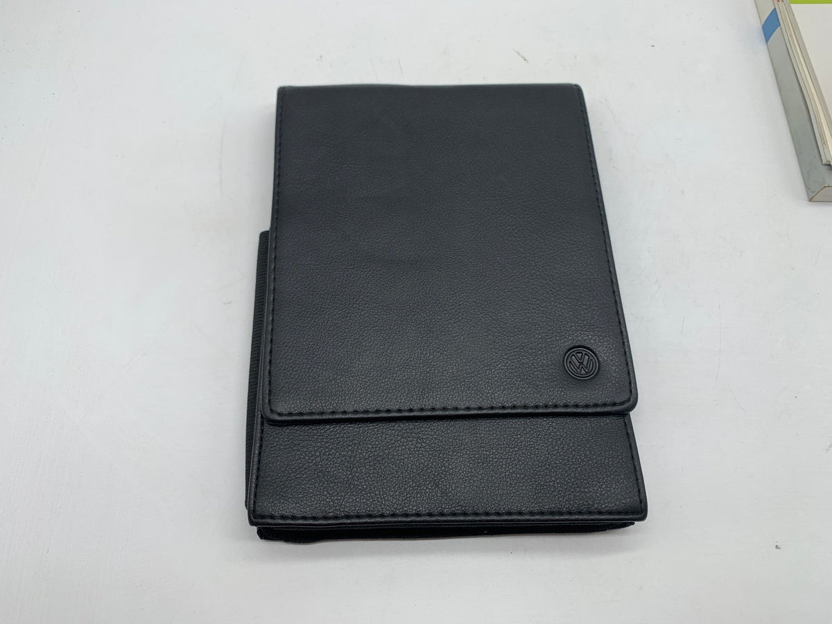 2012 Volkswagen Passat Owners Manual Set with Case OEM R01B33009