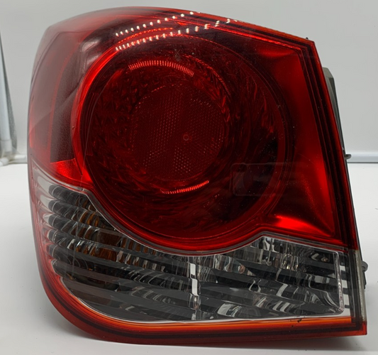 2011-2016 Chevrolet Cruze Driver Side Tail Light Taillight OEM C03B34001