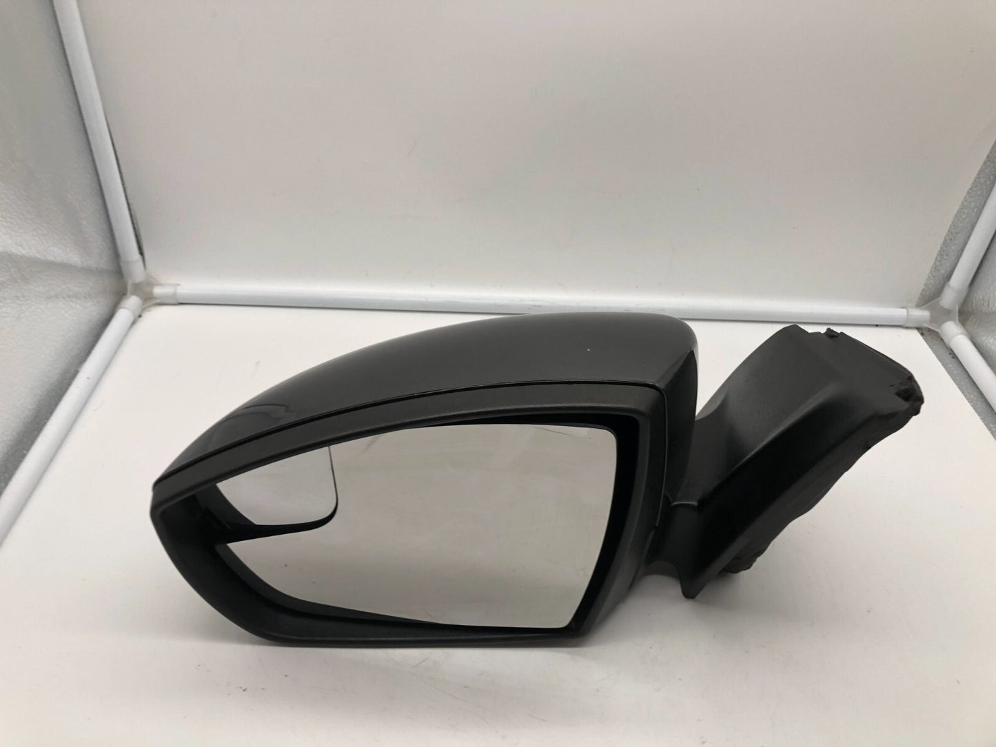 2015-2018 Ford Focus Driver Side View Power Door Mirror Gray OEM D02B66011